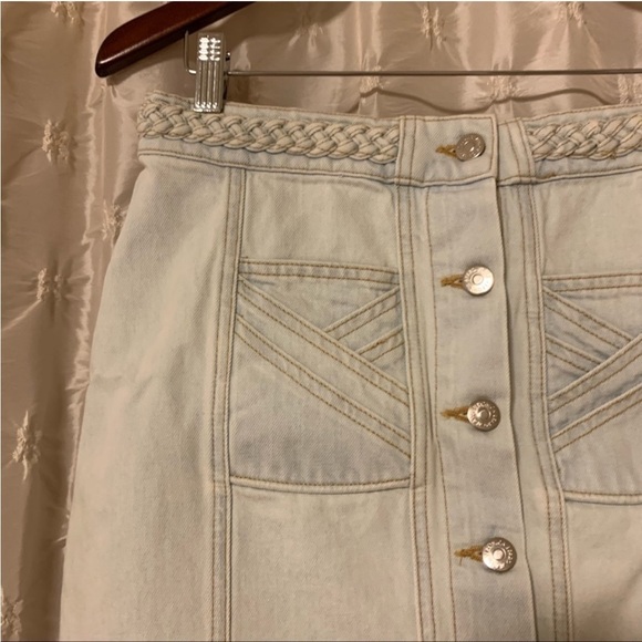 Veronica Beard Aron Braided Button Front Miniskirt Denim Jean Skirt Light Wash - Picture 4 of 14